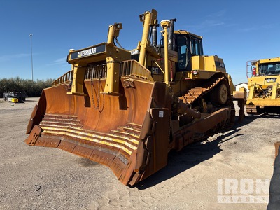 Cat D10R جرافة مجنزرة