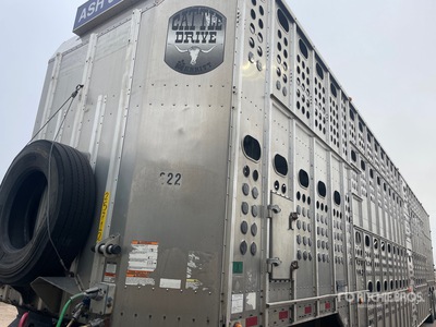 2017 Merritt 51 ft T/A Livestock Trailer