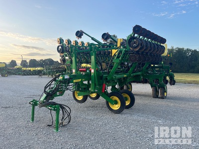 2022 John Deere 1795 24 Row Planter