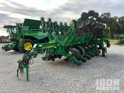 2020 John Deere 1795 Split 32 Row Planter