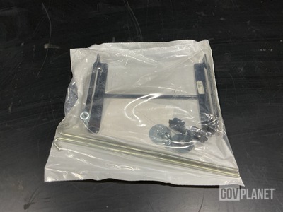 (41) 209194-01 Battery Retainers