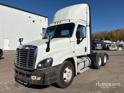 2019 Freightliner Cascadia 125 6x4 Ciągnik siodłowy T/A z kabiną dzienną