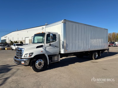 2020 Hino 338 4x2 Van Truck