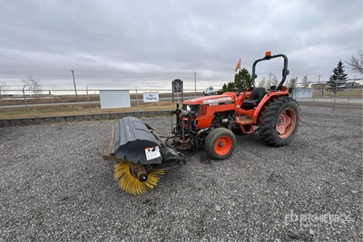 General Appearance with Bild, Ecke vorne links