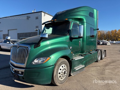 2020 International LT625 6x4 Ciągnik siodłowy T/A z kabiną sypialną