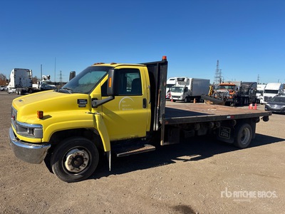 2008 GMC C5500 4x2 Ciężarówka z płaską platformą