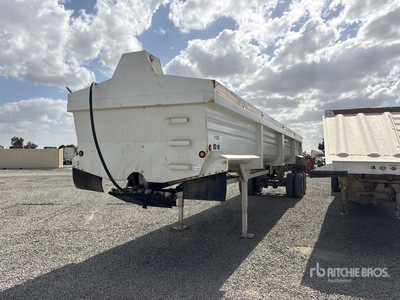 2005 Lufkin FL-11 38 ft T/A Frameless Remolque banera
