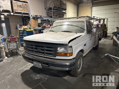 1997 Ford F-250 4x2 Utility Truck (Inoperable)