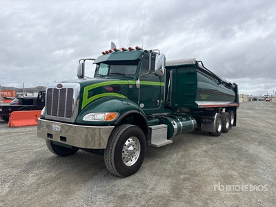 2021 Peterbilt 348 8x4 Tri/A Camión dumper