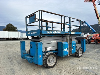 2006 Genie GS-4390RT 4x4 Diesel Scissor Lift