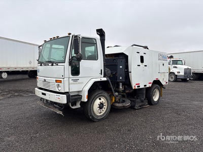 2003 Schwarze A7000 on 2003 Sterling SC8000 COE Sweeper Truck