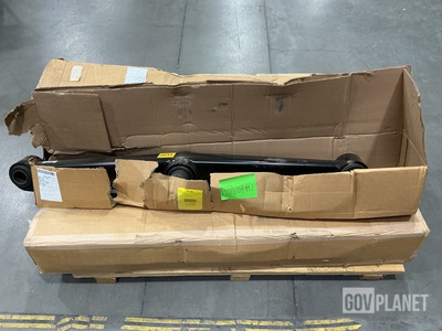 (5) Oshkosh Defense 126024C Axle Equalizer Beams