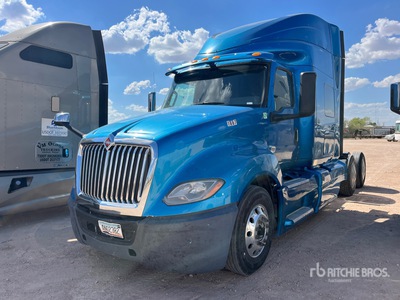 2019 International LT625 6x2 Ciągnik siodłowy T/A z kabiną sypialną