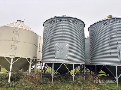 Westeel-Rosco +/- 1800 bu 5 Ring Hopper Grain Bin
