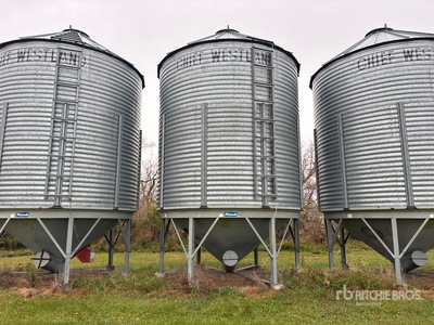 Chief-Westland +/- 2200 bu 5 Ring Hopper Grain Bin