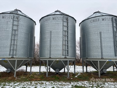 Chief-Westland +/- 2200 bu 5 Ring Hopper Grain Bin