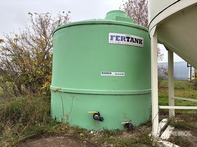 Pattison Liquid Systems 10000 gal Poly Fertilizer Tank