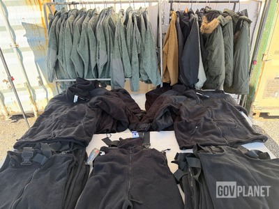 Lot of 59 Outerwear- Jackets (10) Polar Fleece Tops (31) and Bib Coveralls Nice lot of outerwear- many pieces new with tags. SHIP DIMS: 50 X 43 X 27 110LBS Odzież męska