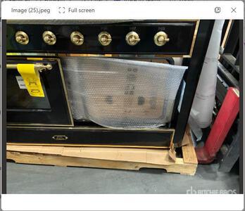 ILVE UM15F Majestic II 60 inch Dual Fuel Range with 9 Burners, Griddle Industrial Oven