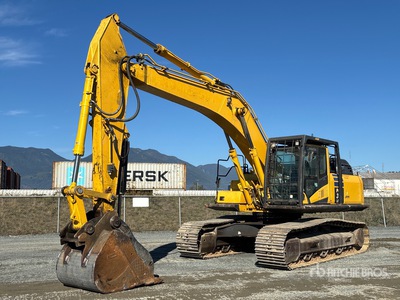 2019 Komatsu PC390-11 Escavatore cingolato