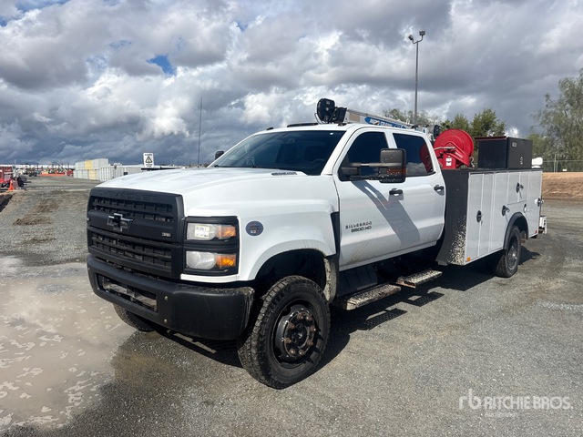 2019 Chevrolet 5500 4x4 Crew Cab Service Truck