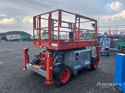 2014 Skyjack SJ6826 RT 4x4 Dual Fuel Scissor Lift