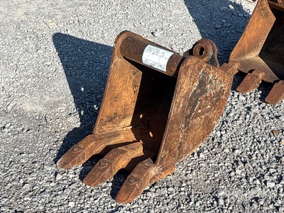 Tag 12 in Q/C Digging Excavator Bucket