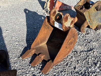 Wacker Neuson 12 in Digging Excavator Bucket
