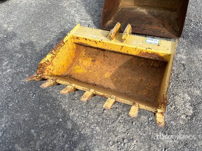 36 in Digging Backhoe Rear Bucket
