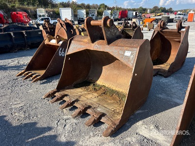 67 in Digging Excavator Bucket - Fits Cat 330