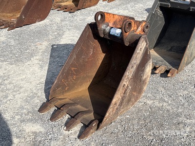 16 in V-Ditching Backhoe Rear Bucket - Fits Case 580