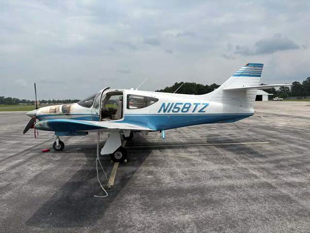 2000 Commander 114TC