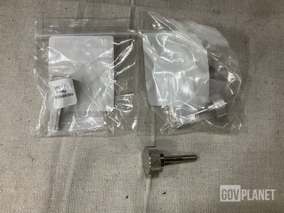 (5,089) 68098423-00 Lock Pin Fastener Studs