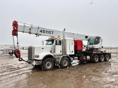 Manitex 45110T 45 ton Straight Boom on 2013 Peterbilt 367 10x6 Twin-Steer Sleeper Camion à Fèche