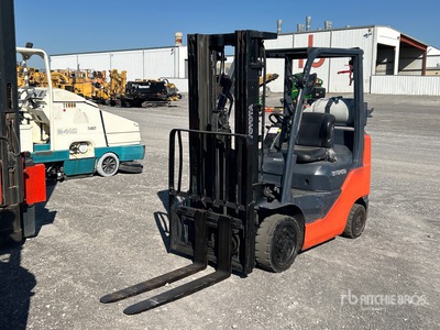 2015 Toyota 8FGCU25 4500 lb Cushion Tire Forklift