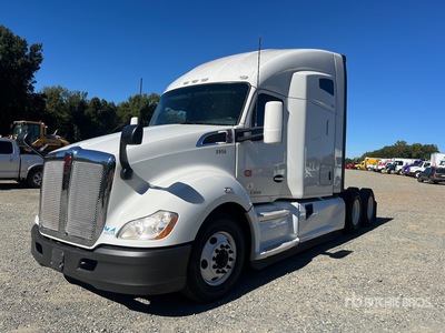 2020 Kenworth T680 6x4 Cabeza Tractora Cabina Dormitorio