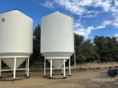 Wheatland 1212E +/- 34 ton Smooth Wall Hopper Grain Bin
