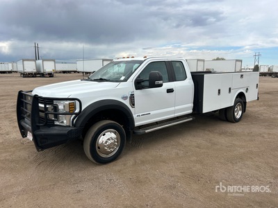 2017 Ford F-550 XL 4x4 Extended Cab Camión Utilitario