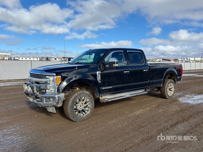2017 Ford F-350 Lariat 4x4 Crew Cab Pickup