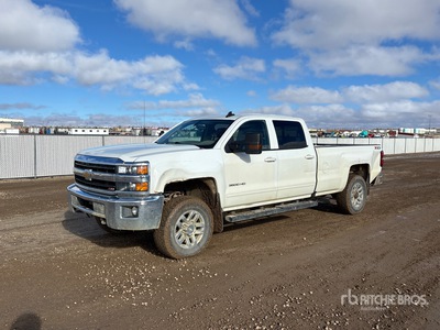 2018 Chevrolet Silverado 3500HD LT 4x4 Crew Cab Pickup