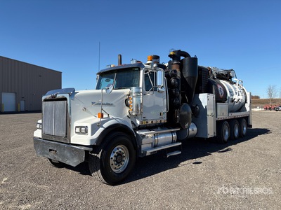 Vactor HXX on 2014 Western Star 4900 8x6 Vacuum Excavator Truck