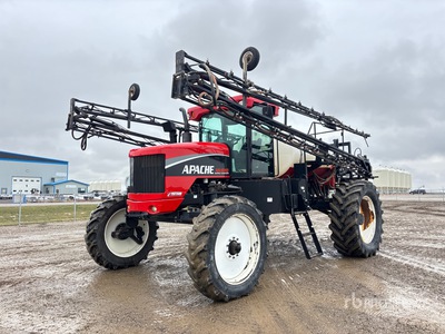 2007 Apache AS1010 100 ft 4x2 High Clearance Self-Propelled Sprayer