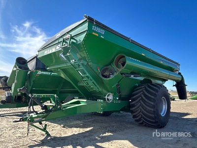 2021 Brandt 1320XT 1320 bu S/A Grain Cart