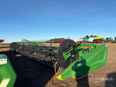 2021 John Deere HD45R 45 ft Hinged Draper Combine Header