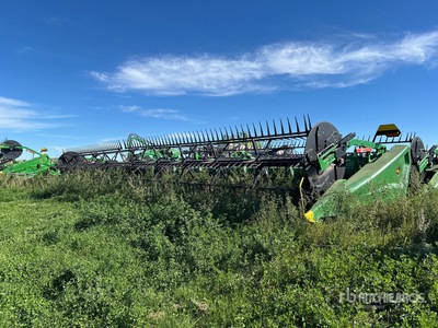 2021 John Deere HD45R 45 ft Hinged Draper Combine Header
