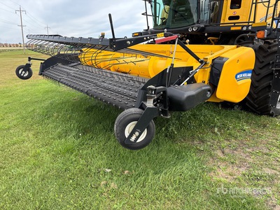 2021 New Holland 790CP-15 15 ft Combine Header