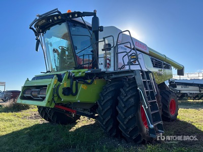 2022 Claas 8700 Combine Harvester