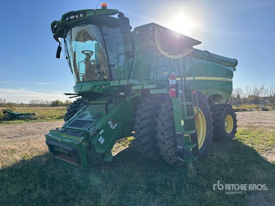 2019 John Deere S780 4x4 Combine Harvester