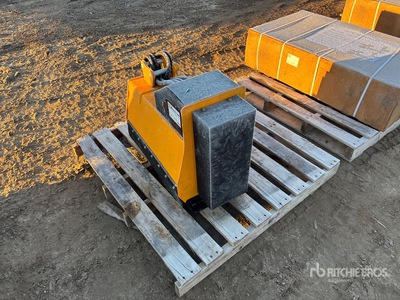 2026 VICSEC VC-EBC32 24 in Mini Excavator Brush Cutter (Unused)