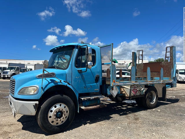 2009 Freightliner M2 106 4x2 Cylinder Pallet Flatbed Truck